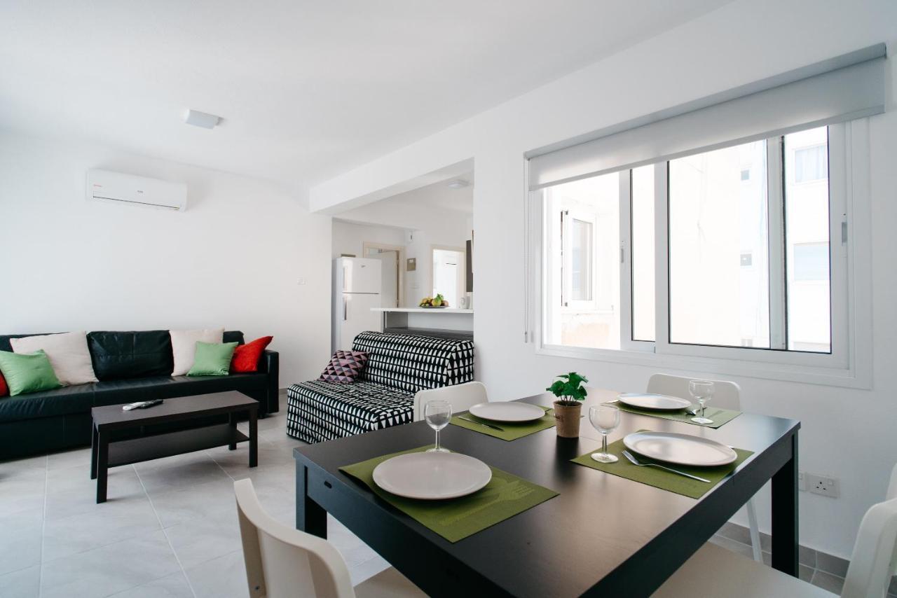 Seasunlove Apt. Apartment Larnaca Exterior photo